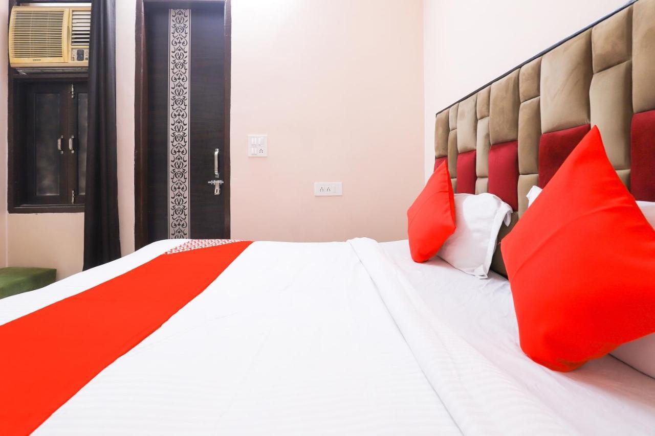Oyo 77819 Shahdara Inn 新德里 外观 照片