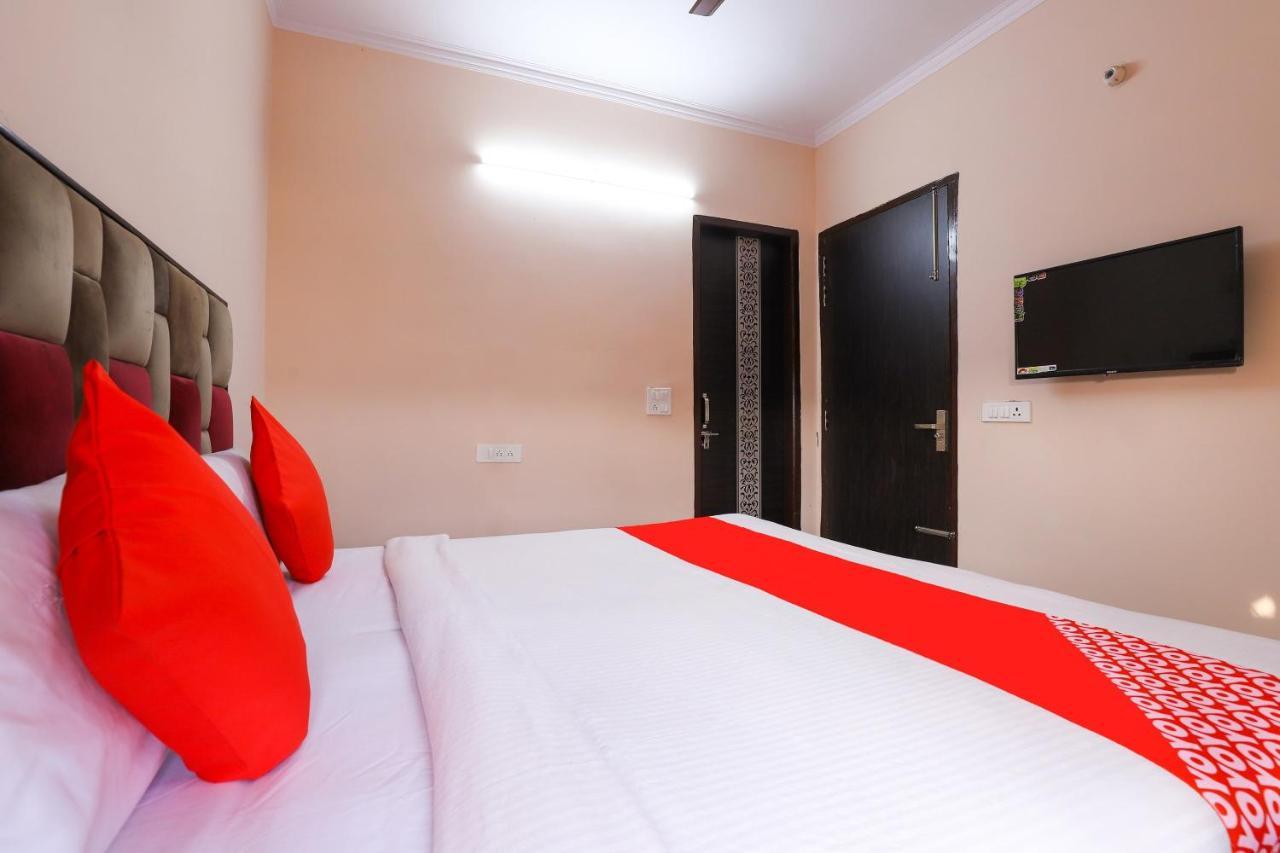 Oyo 77819 Shahdara Inn 新德里 外观 照片