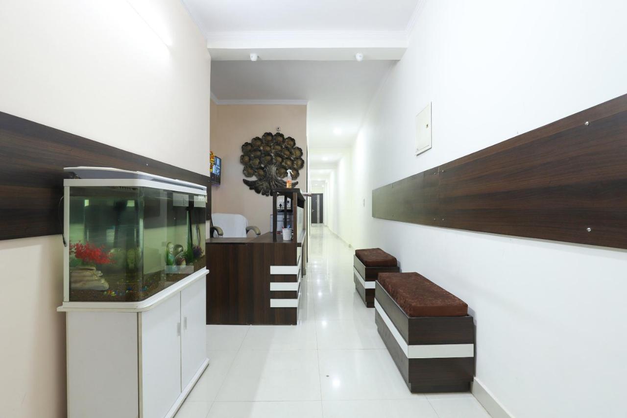 Oyo 77819 Shahdara Inn 新德里 外观 照片